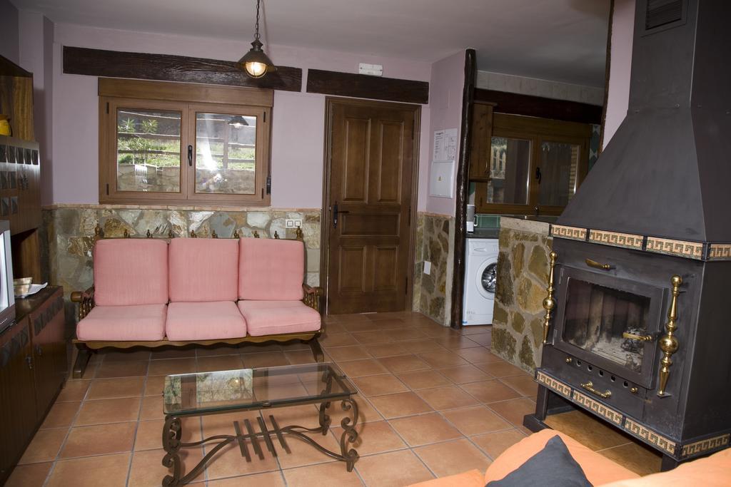 Casas Rurales La Dehesa Casas del Monte Esterno foto