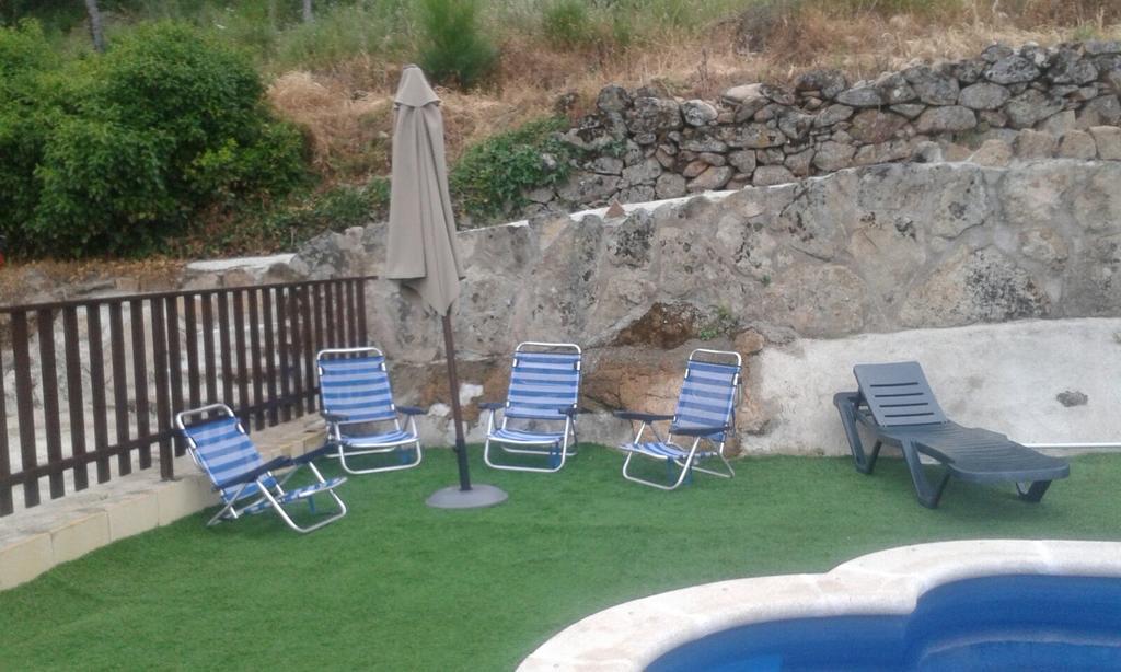 Casas Rurales La Dehesa Casas del Monte Esterno foto