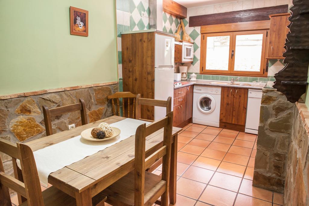 Casas Rurales La Dehesa Casas del Monte Esterno foto